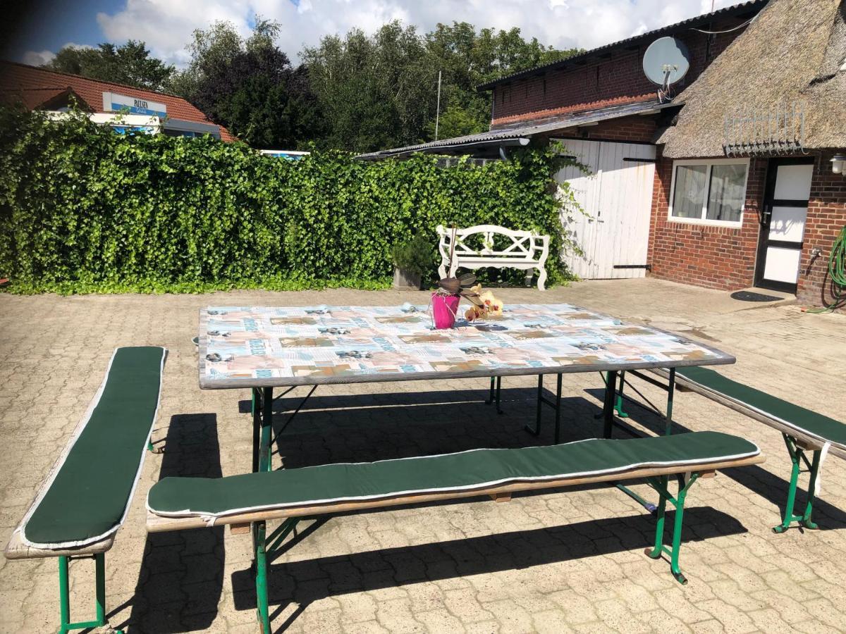 Grosszuegiges Reetdachhaus An Der Nordsee Langenhorn Екстер'єр фото