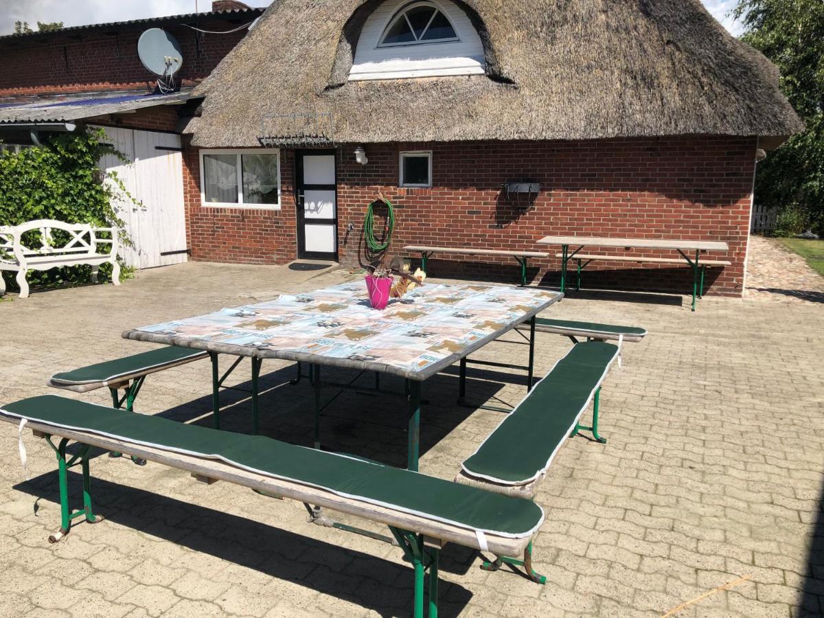 Grosszuegiges Reetdachhaus An Der Nordsee Langenhorn Екстер'єр фото